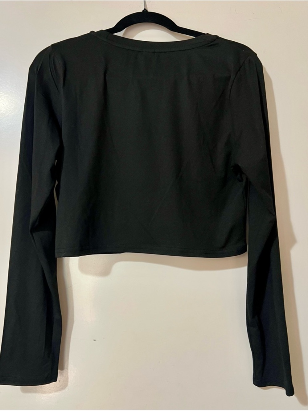 NEW Hello Kitty Yankees Black Long Sleeve Crop Top - Picture 4 of 5